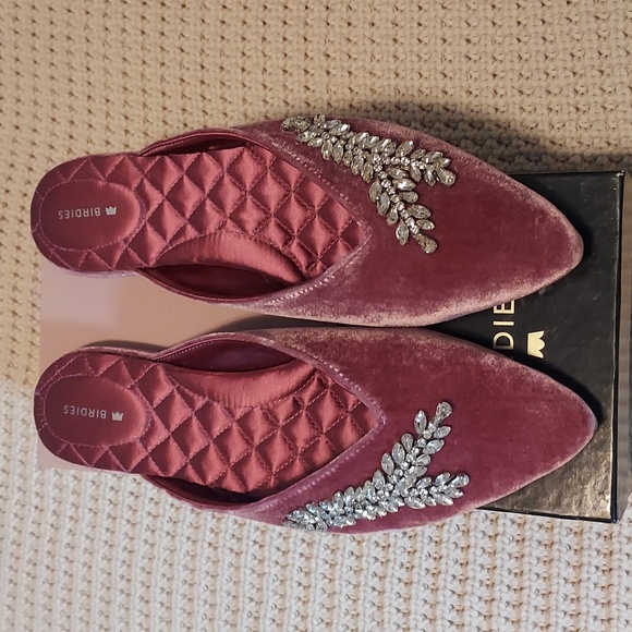 Birdies The Swan Jeweled Raspberry Velvet Mule - Picture 3 of 15